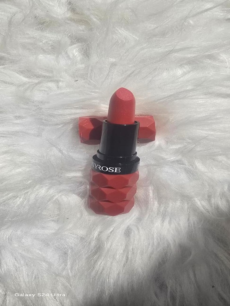 Matte Lipstick from Warda Beauty