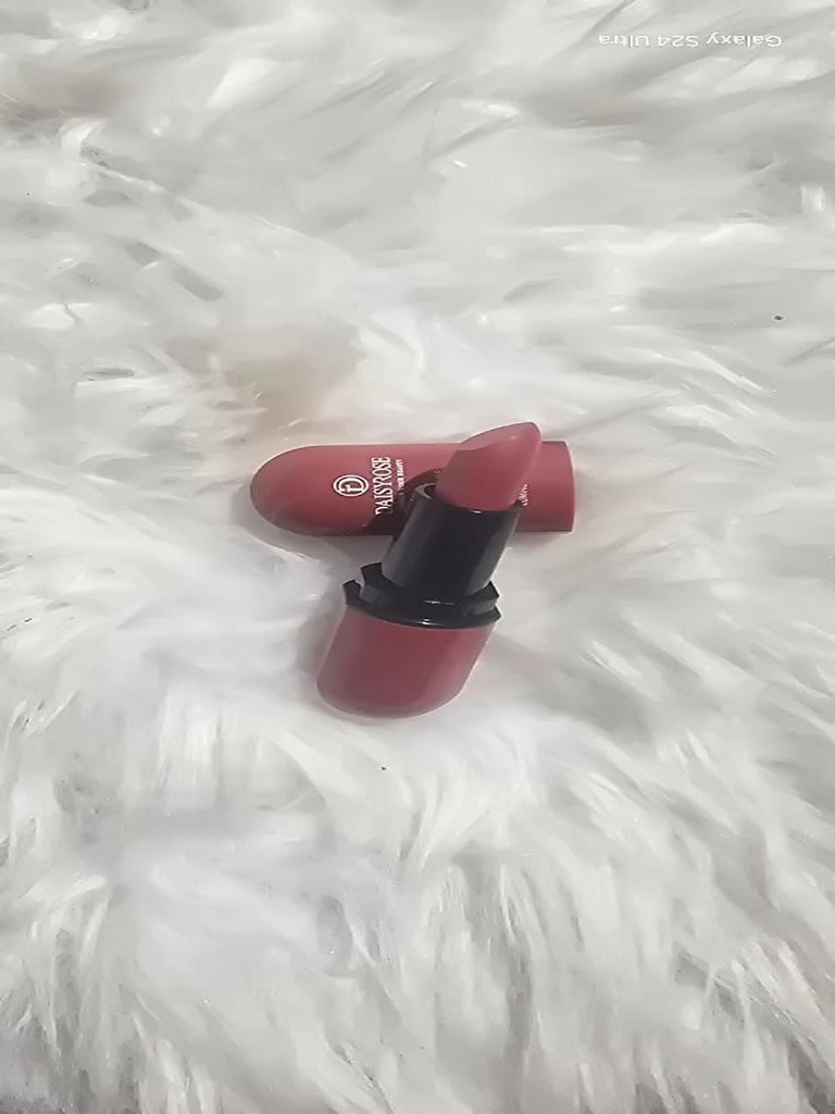 Matte Lipstick from Warda Beauty