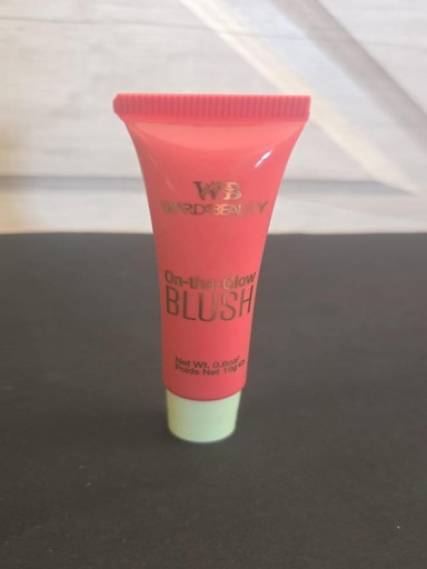 BLUSH and lipSTICK  from Warda  Beauty
