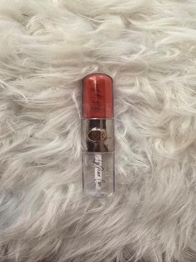 Lipstick and moisturizer from Warda Beauty