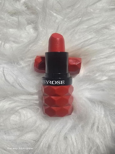 Matte Lipstick from Warda Beauty
