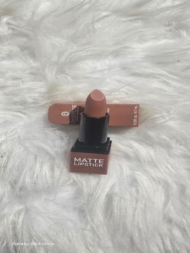 Matte Lipstick from Warda Beauty