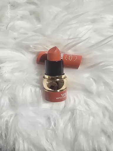 Matte Lipstick from Warda Beauty