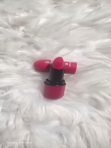 Matte Lipstick from Warda Beauty