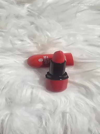 Matte Lipstick from Warda Beauty