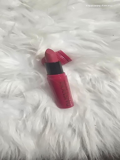 Matte Lipstick from Warda Beauty