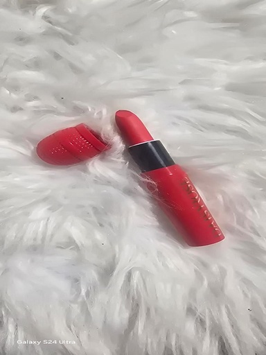 Matte Lipstick from Warda Beauty