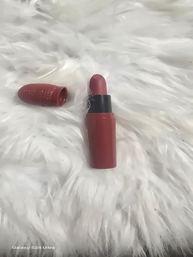 Matte Lipstick from Warda Beauty