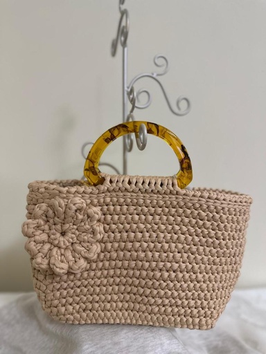 Beige Crochet Handbag with Flower Accent – Amber Acrylic Round Handles