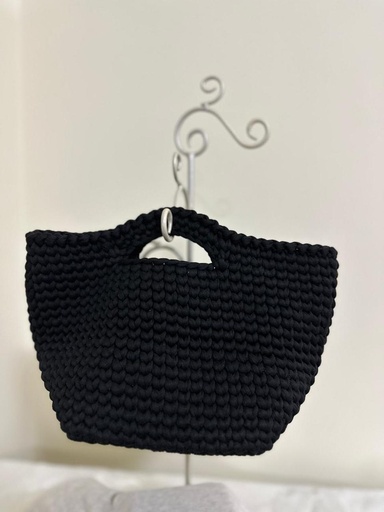 Classic Black Crochet Tote Bag – Minimalist Handmade Design with Built-in Handle